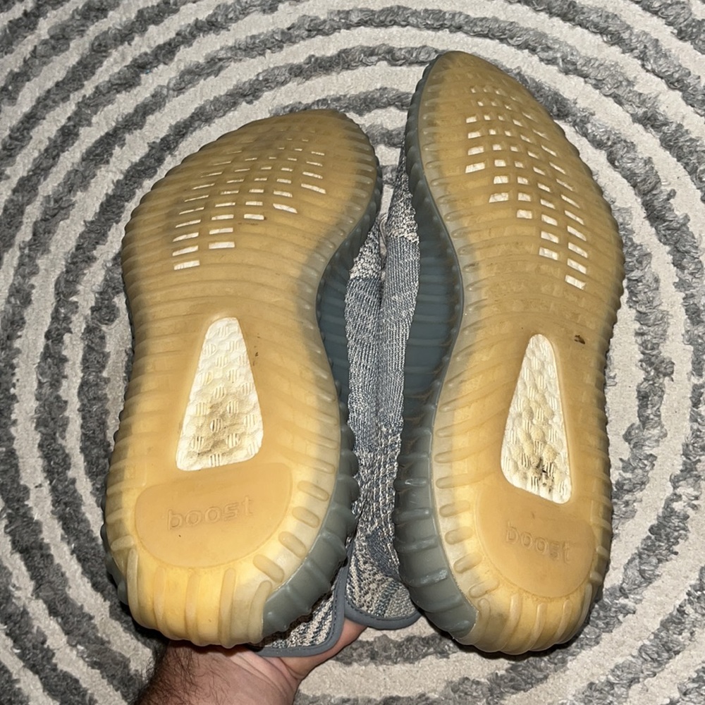YEEZY 350 ISRAFIL - Picture 7 of 8